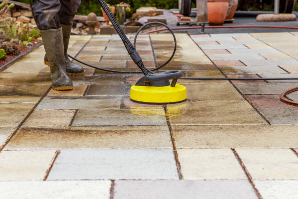 Best Pool Deck Cleaning  in Belcourt, ND