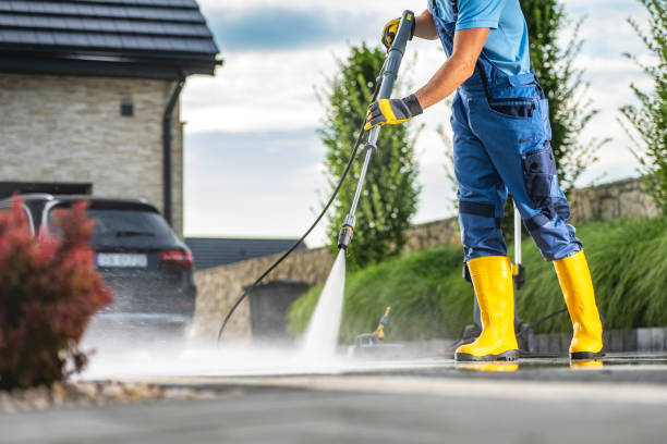 Best Soft Washing  in Belcourt, ND
